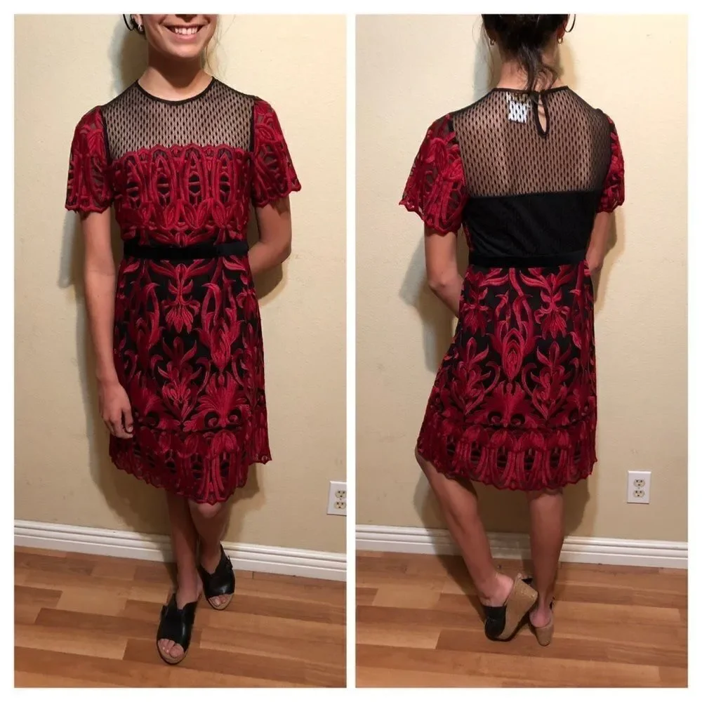 Foxiedox Rosa Lynn Crochet Dress Size Small - Picture 2 of 8
